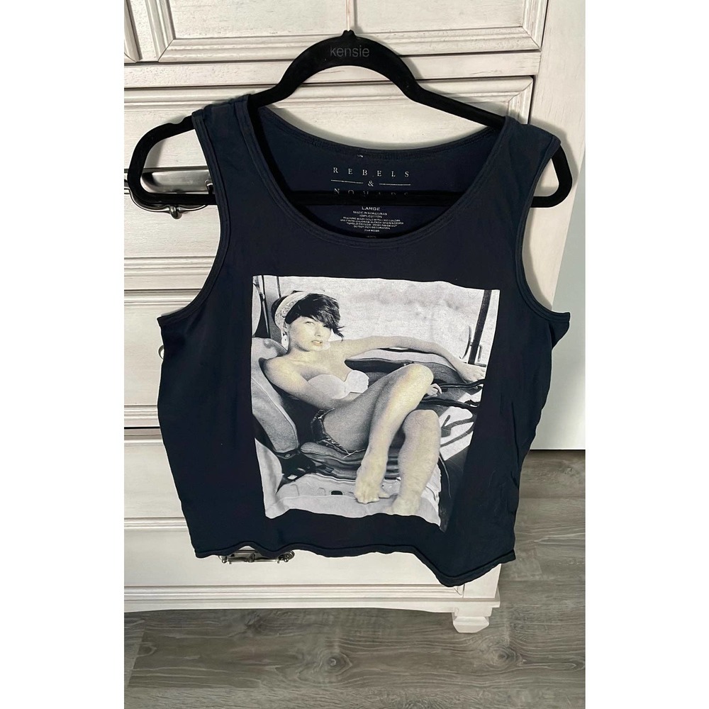 Men’s sexy woman muscle tank large